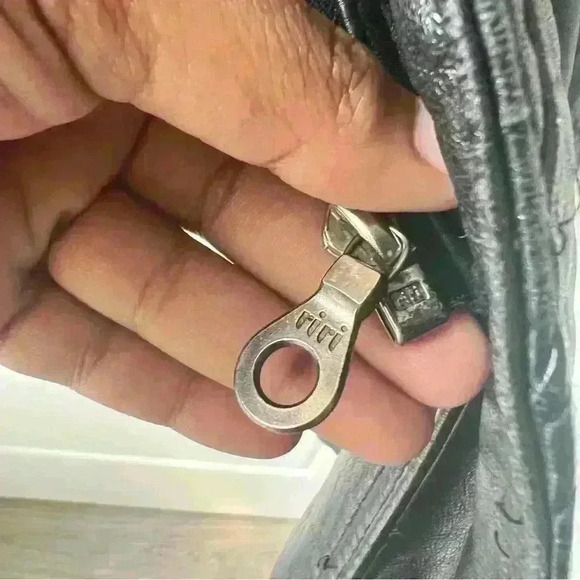 HOLT RENFREW BLACK LEATJER WINTER COAT FOR MEN SIZE M/L - Picture 13 of 16